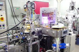 Neutral beam etching system for III-V compounds