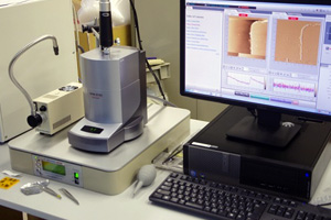 Scanning probe microscope